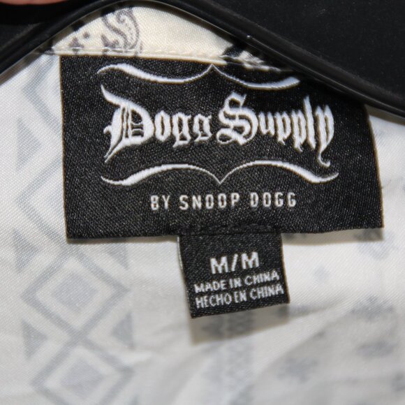 Dogg Supply Men’s White/Black Geometric Long Sleeve Button Up Shirt Size Medium - Picture 10 of 11